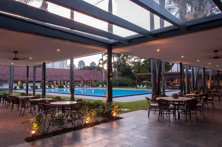 Varanda da Piscina da SHP